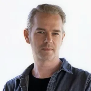 Keith Hampton