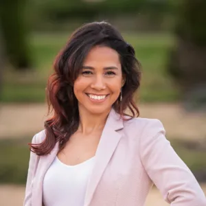 Dr. johana Kuemerle-pinillos