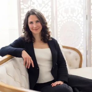 Liza Detenber