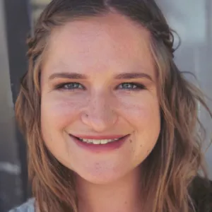 Hannah Ly - child and teen therapist