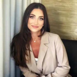 Julie Afighom