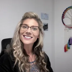Katlyn Maves, LMFT, Licensed Marriage & Family Therapist in Miami, FL 