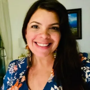 Dr. priscilla Hidalgo