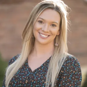 Sarah Comerford, MA, LCMHCA, NCC, Licensed Clinical Mental Health Counselor in Asheville, NC 