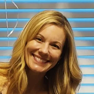 Melissa Kuznar