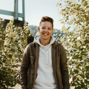 Erin Davis, , Licensed Clinical Social Worker in ,  