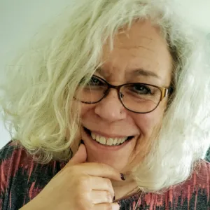 Dr Lucie Taustine, Ph.D. in clinical psychology, post-doctoral training, RN, Clinical Psychologist in Farmingville, NY 