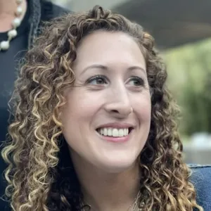 Tova Harkham