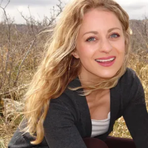 Erin Johnson, MSW, LCSW, MFTC, RPT, Therapist  in Colorado 
