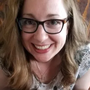 Amanda Petric, LISW-S, EMDR, TBHT, RYT-200, Therapist  in Ohio 
