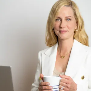 Erin Lynch, PsyD, CTTP-I, Clinical Psychologist in Pasadena, CA 