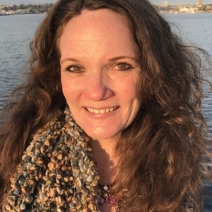 Melanie Chitwood is accepting new clients for weekly therapy sessions!, LMHC, LPCC, LPC, MBPsS in WA, CA, FL, & TX, Psychotherapist  in California 