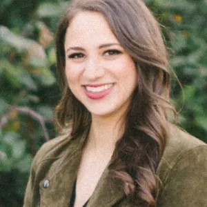 Dr. leyla Mansur