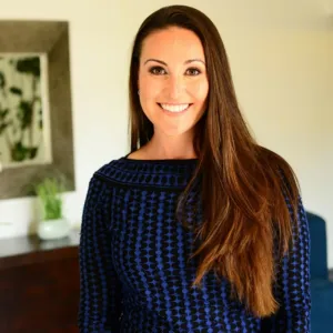 Dr. sarah Schewitz