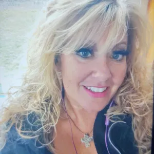 Cindy Horn
