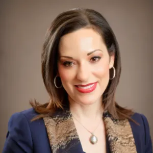 Lindsay Nichols, LPC, Licensed Professional Counselor in Clayton, MO 