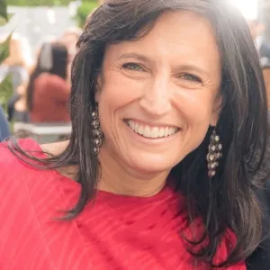 Nicole Dicker