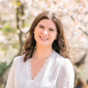 Dr. emma Nowicki