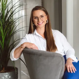 Dr. nicole Biondoletti