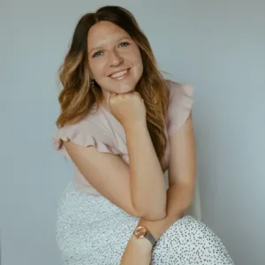 Danielle Dores