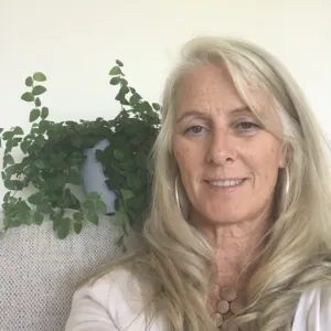 Liz Wenger, MA, Licensed Marriage & Family Therapist in Newport Beach, CA 