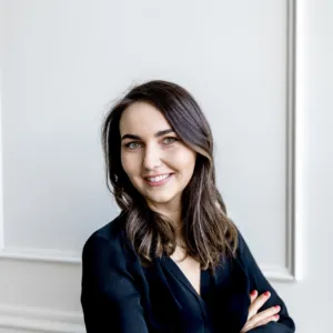 Julia Lewis