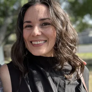 Dr. adriana Dyurich