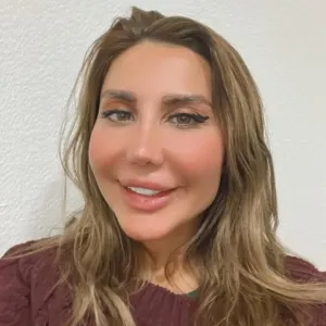 Neda Vakili