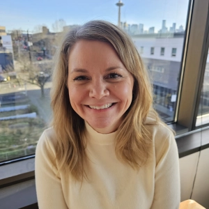 Laura Richer, LH61027651, Licensed Clinical Mental Health Counselor in SEATTLE, WA 98119