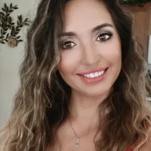 Stephanie Stathas