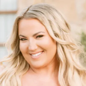 Dr. jenna Holden