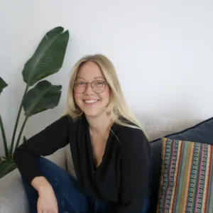 Erika Fales