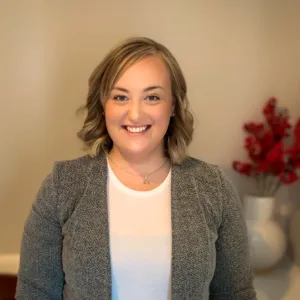 Virginia Perez, LCSW, LICSW, Counselor  in Massachusetts 