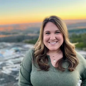 Maryana Newton, LMHC-A, LCAS-A, ATR-P, Licensed Clinical Mental Health Counselor Associate  in North Carolina 