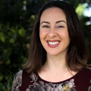 Dr. anna Yam