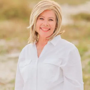 Carolyn Mcelroy