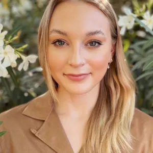 Lily Woods