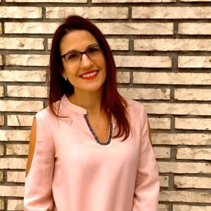 Nicole "Niki" Drake, LCSW, Clinical Social Worker  in Hartland, WI 