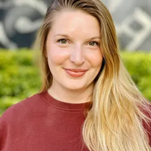Amy Carlson