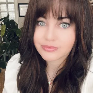 Amanda Surface