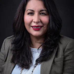 Laura a. Fierro