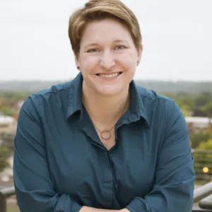 Erin Dykhuizen, MA, MSW, LICSW, Licensed Clinical Social Worker in St. Paul, MN 