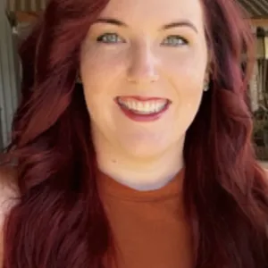 Lacey Leach