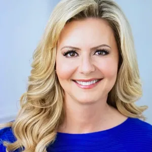 Dr. jennifer Ostergaard