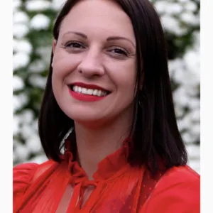 Kristen Paradise, LPCC, Licensed Clinical Mental Health Counselor in Hopkins, MN 