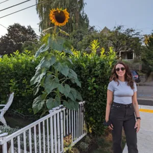 Sophia Kiri, LMHC and LPCC, Licensed Mental Health Counselor  in Florida 