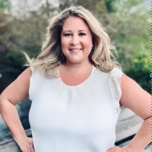 Amanda Walch, LMHC, Licensed Clinical Mental Health Counselor in Davie, FL 33330