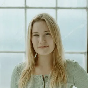 Sydni Hammar, MA, Couples and Family Therapy, Associate Marriage & Family Therapist in Seattle, WA 