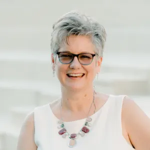 Karen Bucur