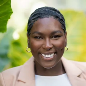 Amoya Robinson